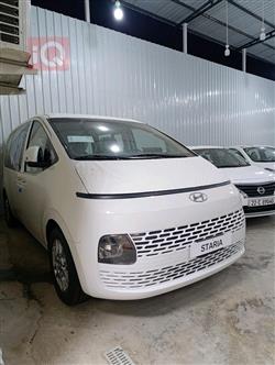 هیوندای ستاریا